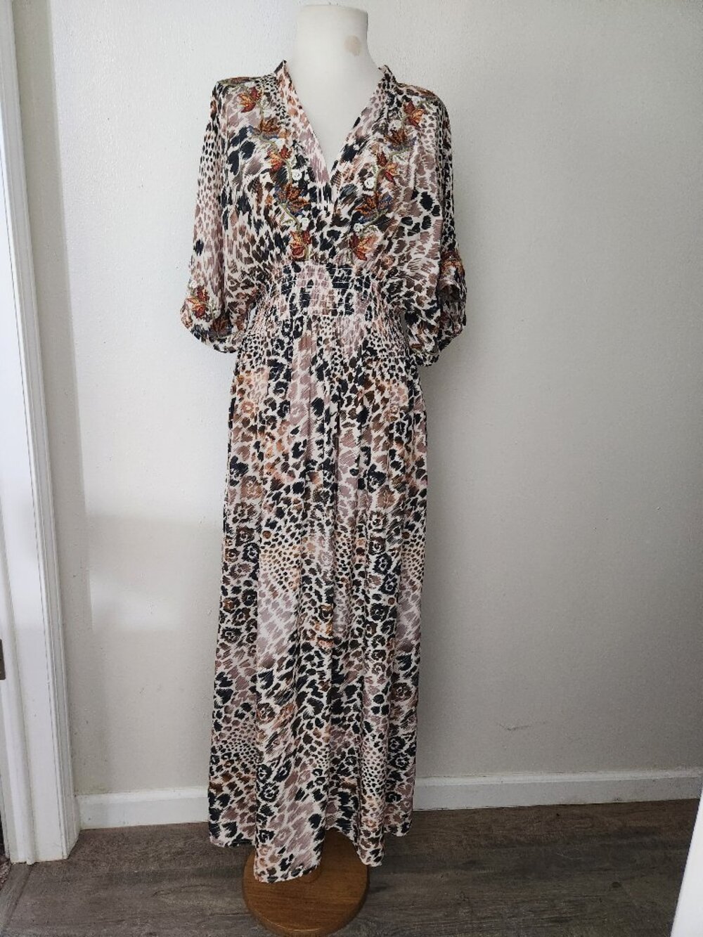 Love Kyla maxi dress sz S NWT
